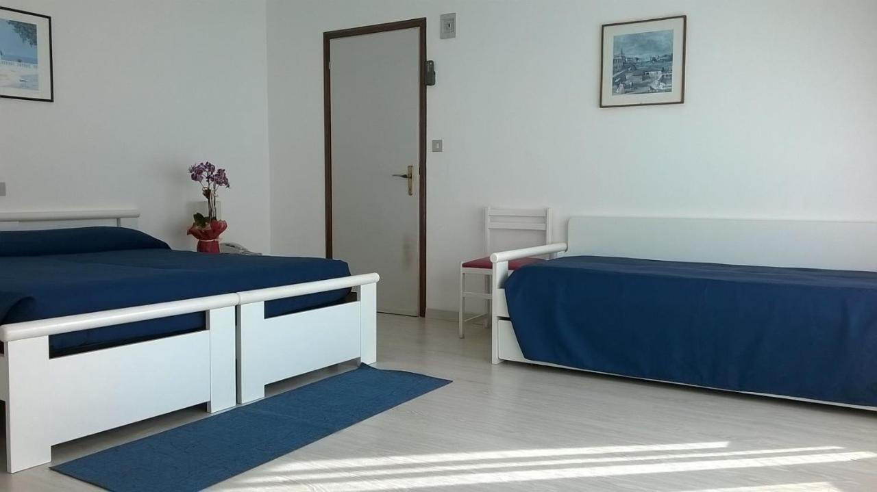 Hotel King Lido di Jesolo Esterno foto