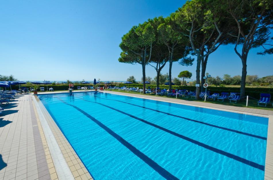 Hotel King Lido di Jesolo Esterno foto