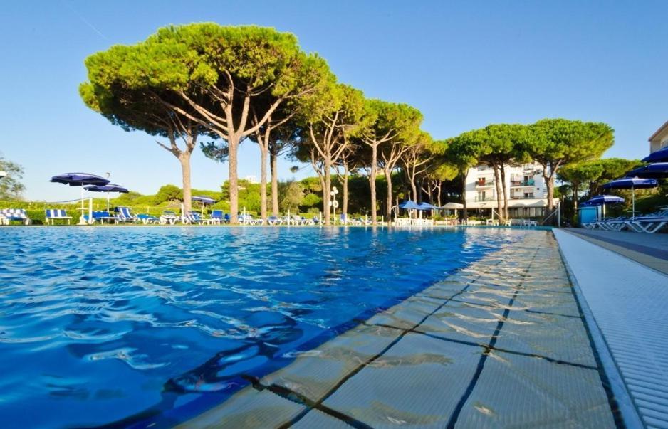 Hotel King Lido di Jesolo Esterno foto